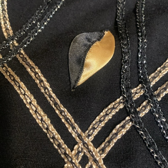 Draper’s &Damon’s Embellished Blouse - Picture 7 of 7